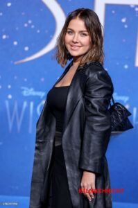 Kim Gloss