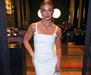 Lola Weippert